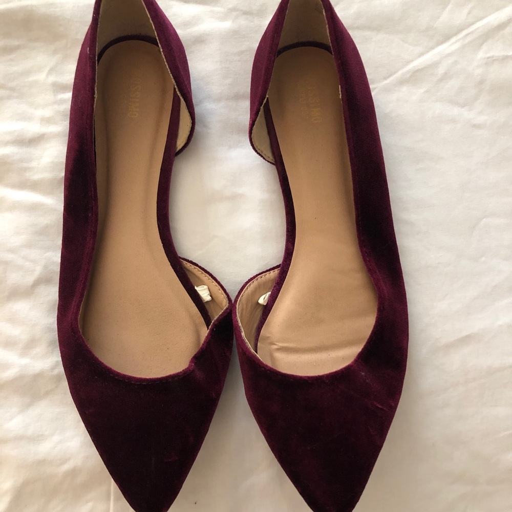 Velvet flats